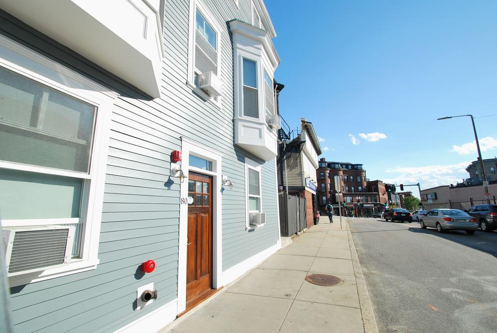 Quarters On Dot By Thatch Boston Exterior photo